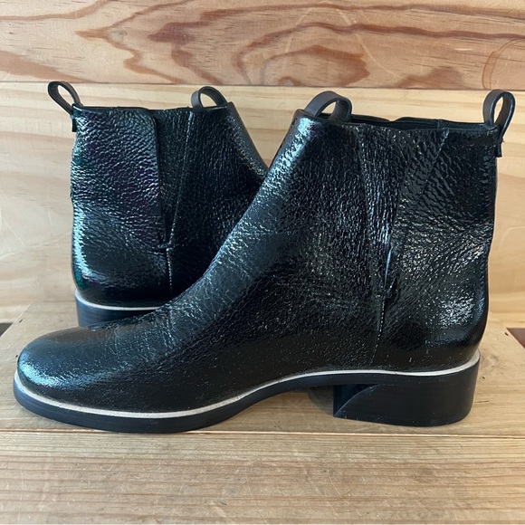 Mercedes Castillo Xandra Textured Patent Leather Bootie size 9 NWOB - Picture 13 of 14